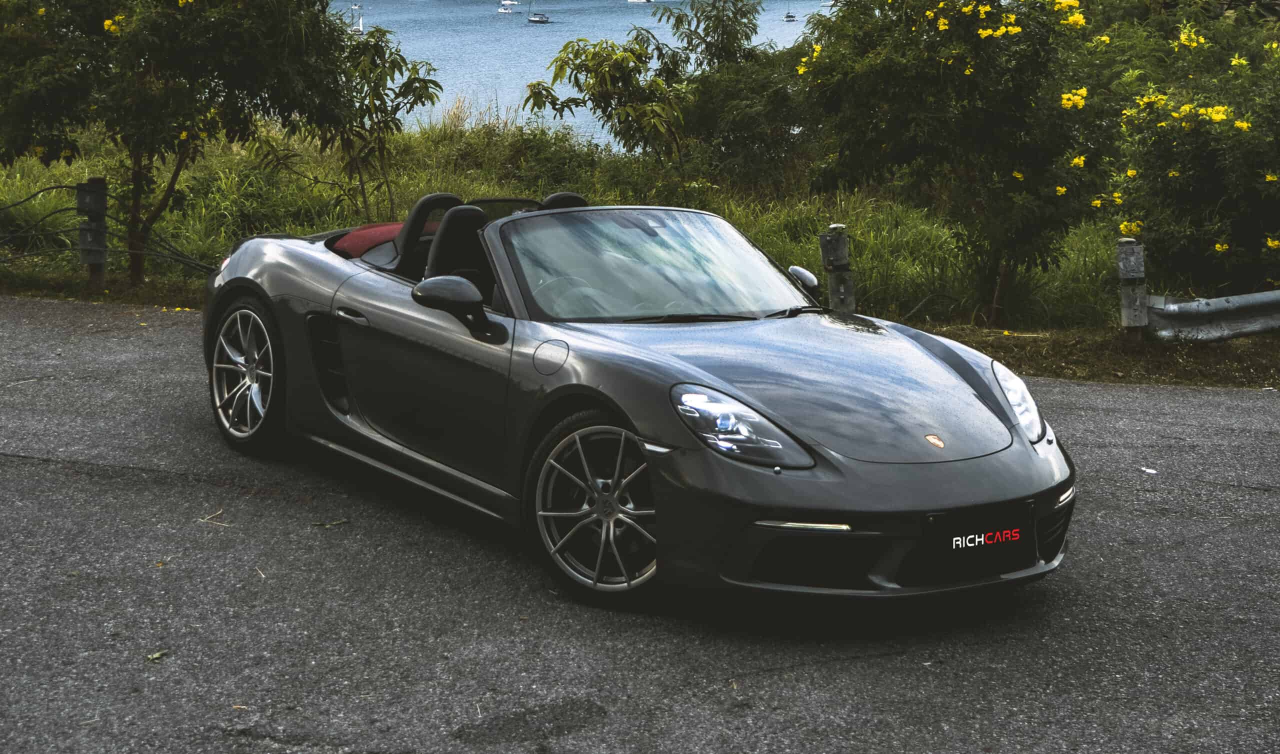 เช่ารถเปิดประทุน Porsche 718 Boxster