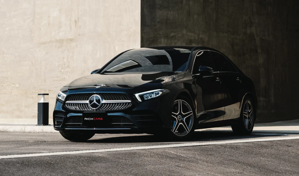 เช่ารถ Mercedes-Benz A-Class 220d